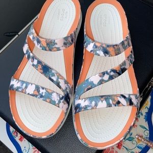 Women’s Crocs Comfort Strappy Sandals